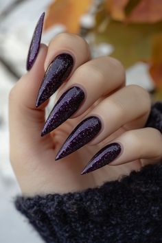 Halloween Inspired Nail Designs, Purple And Black Chrome Nails, Black Witchy Nails Ideas, Dark Purple Glitter Nails, Purple Halloween Nail Designs, Oct Nails, Pirate Nail Art, Purple Nail Ideas