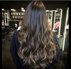 Hair Color For Tan Skin, Perfect Hair Color, Brown Hair With Blonde Highlights, Hair Tips Video, Haircuts For Wavy Hair