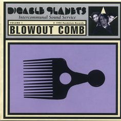 an advertisement for a blowout comb on a purple background