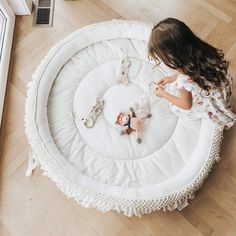 Boho Style Nursery, Macrame Round, Round Play Mat, Macrame Baby, Macrame Swing, Baby Gear Essentials, Play Gym, New Beds