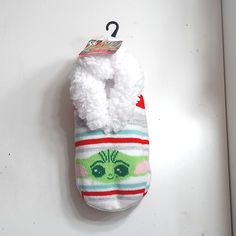 Perfect Stocking Stuffer For Your Baby Yoda Loving Loved One. Shoe Size 4-10 Star Wars Accessories, Disney With A Toddler, Stance Socks, Boys Socks, Toddler Socks, Star Wars Kids, Star Wars Baby, New Star Wars, Perfect Stocking Stuffers