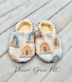 "Rainbow print handmade soft sole baby shoes / crib shoes.  They are comfortable and easy to put on and off. The bottom of the sole is made with anti slip fabric so safe for your little one.  They are available in different sizes: Size 1 ( 0-3m ) recommend foot measurement 3.75\" or less  Size 2 ( 3-6m ) recommend foot measurement  4\" or less  Size 3 ( 6-9m ) recommend foot measurement 4.25\" or less  Size 4 ( 9-12m ) recommend foot measurement 4.5\" or less Size 5 ( 12-18m ) recommend foot mea Soft Sole Baby Shoes, Baby Moccasins, Rainbow Print, Shoes Baby, Crib Shoes, Rainbow Baby, Shoes Slippers, Baby Booties