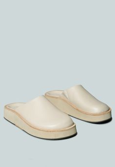 GIVENS Flatform Nude Slip-On Slip On Mules, Chunky Platform, Outerwear Women, Leather Slip Ons, Slide Slipper, Heeled Mules, Fashion Brand, Baby Shoes, Active Wear