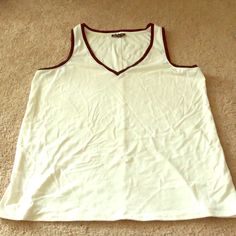 Literally Took The Tags Off, Wore It For Half A Day And Realized It Was Too Big For Me. Washed It And Now It’s Ready For Someone That Can Fit In It. It’s Amazing And Super Chic! Old Navy Tank Top Spaghetti Strap, Fit In, Then And Now, And Now, White And Black, Top Brands, Womens Tops, Tank Tops, Brand New