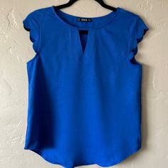 100% Polyester Nwot Cute Top With Scalloped Detail Sleeves For The Perfect Work/Office Look! Sleeveless Blue Blouse For Work, Blue Short Sleeve Tops For Office, Blue Tops For Summer Workwear, Blue Summer Workwear Tops, Office Look, Shein Tops, Cute Top, Work Office, Cute Tops