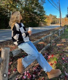 Cider Mill Photoshoot, Boston In October Outfits, Norway Fits, Uggs Outfits