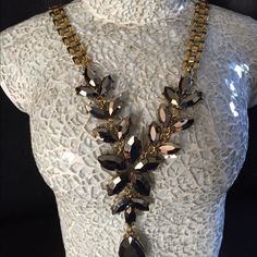 Gold Tone Thick Necklace With Pewter/Silver Colored Stones And Matching Stud Pewter Colored Earrings Gray Dangle Jewelry For Party, Gray Dangling Jewelry For Parties, Thick Necklace, Colored Earrings, Pewter Color, Colored Stones, Beautiful Necklace, Beautiful Necklaces, Womens Jewelry Necklace