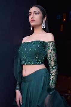 Shop for Parul Gandhi Label Green Habutai Silk Embroidered Off Shoulder Lehenga Set for Women Online at Aza Fashions Off Shoulder Lehenga, Fashion Course, Emerald Fabric, Ruffle Dupatta, Modern Bridal Gowns, Desi Outfits, Add Sleeves, Bride Outfits, Green Lehenga