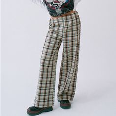 Really Cute Plaid Pants From Urban Renewal / Urban Outfitters! Sold Out Online! High Waisted With An Elastic Waistband, Wide Legged / Flare Style. Size Small, Fits True To Size! Best For Probably A 25-27in Waist. For Reference, I Am 5’7”, 27” Waist, Usually Wear S/M. Message With Any Questions, Open To Offers, Bundle To Save! Retro Wide Leg Bottoms For Fall, Casual Full-length Plaid Pants, Trendy Plaid Wide Leg Bottoms, Casual Fitted Brown Bottoms, Plaid Fitted Straight Leg Bottoms, Casual Plaid Wide Leg Pants, Trendy Non-stretch Plaid Bottoms, Retro Green Pants For Fall, Fitted Plaid Straight Leg Bottoms