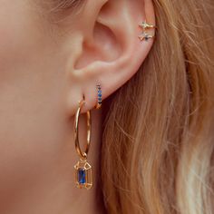 Sapphire Gold Jewelry, Styling Earrings, Tattoo Placements, Bracelets Beads, Geode Earrings, Hoops Gold, Bar Stud Earrings, Crafts Jewelry, Nice Style