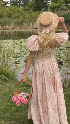 Charlottecore Style, Hadassah Core Aesthetic, Prarie Core Aesthetic Clothes, Prarie Core Aesthetic, Pink Cottagecore Aesthetic Outfits, Cottagecore Picnic Outfit, Bloomcore Aesthetic Outfits, Lacey Core, Cottage Girl Aesthetic