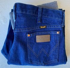 Giddy up, Wrangler Jeans, Made in Mexico! As new condition. Quality Denim. Giddy Up, Wrangler Jeans, Art Collection, Bathing Beauties, Adult Outfits, Ships, Australia, Purses And Bags, France