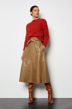 Leather Tie Waist Midi Skirt | Karen Millen Leather Midi Skirt Outfit, Tan Leather Skirt, Rok Outfit, Brown Leather Skirt, Leather Skirt Outfit, Midi Skirt Outfit, Leather Tie, Leather Midi Skirt, Looks Street Style