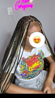 Black Knotless With Color, Long Knotless With Color, Small Knotless Box Braids Skunk Stripe, Black Pink And Brown Braids, Blonde Peekaboos On Dark Hair Braids, Small Knotless Braids Peekaboo Color, Knotless Braids With Skunk Patch Color, Colors For Knotless Braids, Small Braids With Color