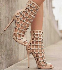 Stylish Shoes For Women, Classy Shoes, Stunning Shoes, Killer Heels, Fashion High Heels, Pretty Shoes