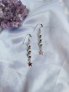 In your Folklore era? Then these dainty Mirrorball inspired earrings are perfect for you.  Shimmering beautiful they're made of  3 mini 6mm disco ball beads, silver glass beads and star charms. Perfect for any Folklore Eras Tour outfit! Incredibly lightweight they're perfect for those with sensitive ears. Available in Sterling Silver hooks, studs or as clip ons for non pierced ears. Sterling Silver studs are 4mm stud ball posts. All earring findings are nickel and lead free making them great for Folklore Eras Tour Outfit, Folklore Eras Tour, Folklore Era, Eras Tour Outfit, Outfit Birthday, Earrings Star, Handmade Jewelry Tutorials, Disco Outfit, Silver Glass