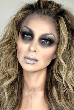 Killing Halloween Makeup Ideas To Collect All Compliments And Treats ★ Prom Queen Zombie Makeup, Female Ghost Makeup, Makeup For Halloween Scary, Bride Zombie Makeup, Womens Ghost Makeup, Graveyard Bride Makeup, Zombie Women Makeup, Zombie Looks Make Up