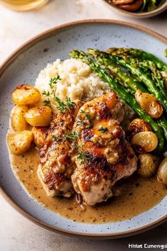 Creamy Garlic Chicken Last Minute Healthy Dinner Ideas, White Wine Dinner Recipes, Best Family Meals, Birthday Dinner Ideas Chicken, Upscale Chicken Dishes, Fancy Meals At Home, Fancy Chicken Dishes, Healthy Week Night Dinners, Meals For Beginner Cooks