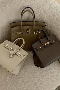 My Style Bags, Luxury Bags Collection, Closet Candy, Smink Inspiration, Girly Bags, Fancy Bags, Luxury Purses, Pretty Bags