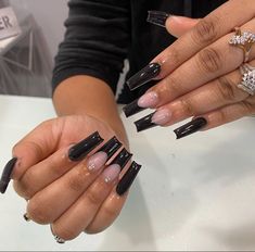 Black Acrylic Nails Tapered Square, Nails Acrylic Dip Powder, Black Freestyle Acrylic Nails, Black Nail Set Long, Black Tapered Square Nails, Long Black Acrylic Nails, Black Square Nails, Unghie Sfumate, Purple Acrylic Nails