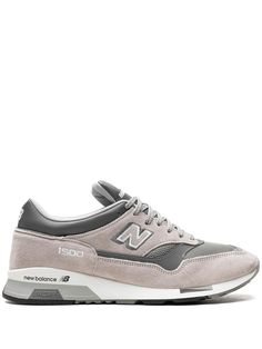 grey suede mesh panelling branded heel counter appliqué logo logo-embroidered tongue front lace-up fastening round toe ENCAP midsole flat rubber sole These styles are supplied by a premium and authenticated sneaker marketplace. Stocking only the most sought-after footwear, they source and curate some of the most hard to find sneakers from around the world. New Balance 1500, Balance Sneakers, New Balance Sneakers, Grey Suede, Suede Fabric, Gray Suede, Mens Shoes Sneakers, Logo Embroidered, New Balance