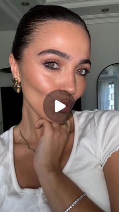 Tanielle Jai, Common Makeup Mistakes, Makeup Secret, Makeup Mistakes, Makeup Transformation, Photo Series, Photo Projects, Perfect Makeup, Setting Spray