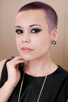 Lilac Buzzcut, Short Lilac Hair, Crew Haircut, Buzzed Hair Women, Buzzcut Girl, Buzz Cut Women, Shaved Pixie, Girls With Shaved Heads, Shaved Heads