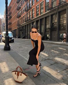 love this black dress for a nyc summer outfit! Dress by KNYTSTUDIOS - maxi dress - bicolor dress Summer Outfit Dress, Black Dress Casual, Black Dress Outfit Casual, Black Dress Outfits, Nyc Fashion, Black Dresses Casual, Fashion Summer