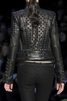 Diesel Black Gold at New York Fall 2013 (Details) Más Mode Steampunk, Diesel Black Gold, Black Gold Jewelry, Moda Jeans, Estilo Punk, Fashion Board, Glam Rock