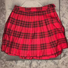 New Plaid Skirt Size Extra Small Red Skort For School In Spring, Casual Red Skort For School, Red Pleated Skirt For School In Spring, Casual Red Skirt For School, Red Casual Mini Skirt For School, Casual Red Pleated Skirt For School, Casual Red Mini Skirt For School, Casual Red Tennis Skirt For School, Red Mini Tennis Skirt For School