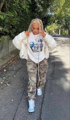 Mode Dope, Streetwear Girl, Tomboy Outfits, Tomboy Style Outfits, Streetwear Fashion Women, Tomboy Fashion