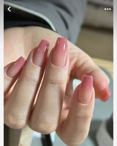 Simple Spring Nails, Short Fake Nails, Nails Easy, Pointed Nails, Her Nails, Stick On Nails, Elegant Nails, Nail Arts, Manicure E Pedicure