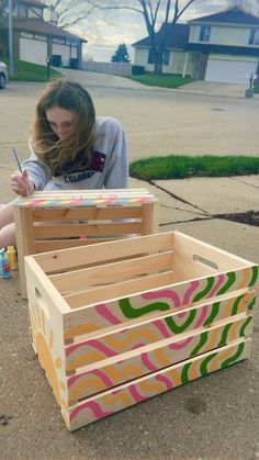 #bikinibox #painting #summerstyle #summer Wood Crate Painting Ideas, Crate Painting, Bikinis Box Painting Easy, Wooden Box Painting Ideas Easy, Bikinis Box Painting Ideas, Box Painting Ideas