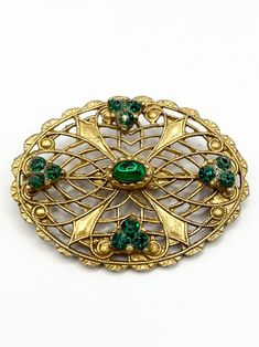 Vintage Green Rhinestone Gold Filigree Brooch Pin. Czech style. Filigree brooch with green rhinestone accents. Well made vintage brooch pin.    HFR31R. Czech Style, Gold Filigree, Vintage Brooch, Vintage Brooches, Brooch Pin, Brooches, Etsy Uk, Green, Silver