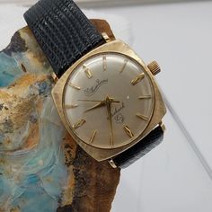 Gold Watch Men, Mens Luxury, Wristwatch Men, Leather Band, Vintage Watches, Luxury Jewelry, Omega Watch, Wrist Watch, Crown