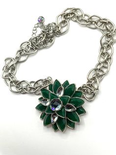 Gorgeous collectible green and silver tone necklace by Lia Sophia with large flower. Green Metal Flower Jewelry, Green Metal Flower-shaped Jewelry, Green And Silver, Lia Sophia, Enamel Flower, Pink Beads, Silver Spring, Large Flowers, Flower Necklace