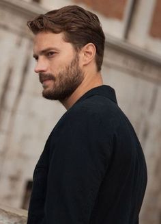 Old Money Mens Hair, Smart Mens Hairstyles, Back Of Head Mens Haircut, Jamie Dornan Hair, Classic Men Hairstyle, Dutch Men Netherlands, Business Hairstyles Men, Old Money Beard Style, Vintage Haircuts For Men