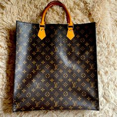 Louis Vuitton Tote With Lv Monogram. Features: Gold-Tone Hardware Leather Trim Rolled Handles Leather Trim Embellishment Leather Lining & Dual Interior Pockets Open Top Purchased At Lv Store In Venice, Italy. Lv Store, Louis Vuitton Tote, Louis Vuitton Totes, Lv Monogram, Venice Italy, Open Top, Louis Vuitton Speedy Bag, Leather Trim, Womens Tote Bags