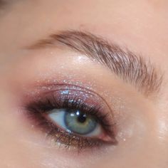 the greenish shimmer on the bottom lash line was the last thing i added and……..I State My Regret @moiracosmetics a moment with you PR @lauramercier caviar stick in rush @sweedbeauty brown liner PR @maybelline push up angel mascara @judydoll_official brow pen #makeup #eyeshadowlooks #simplemakeup #shimmeryeyeshadow eyeshadow moira cosmetics laura mercier makeup inspo Shimmer Eyeshadow Looks, Club Makeup, Angel Makeup, Brown Liner, Laura Mercier Makeup, Shimmery Eyeshadow, Brow Pen, Formal Makeup, Fancy Makeup