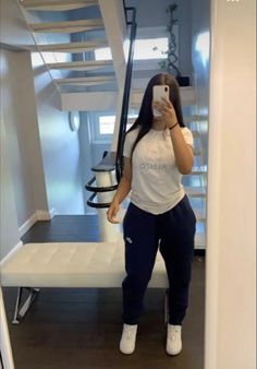 Faceless Pics Aesthetic For Insta, Drill Outfit Girl, Uk Drip Girl, Leng Outfits, Comfy Baddie Outfits, Chill Outfits Baddie, Uk Drip Outfits Girl, Outfit Jogging, Uk Drip