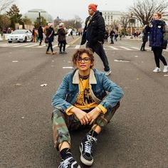 Looks Hip Hop, Boyish Style, Zendaya Outfits, Zendaya Style, Skater Girl Outfits, Gay Fashion, Trendy Swimwear, Tomboy Outfits