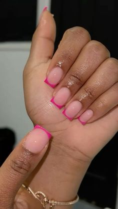 Short Frenchies Nails, Pink Frenchies Nails, Pink Nails French Tip, Birthday Nail Set Ideas, Frenchies Nails, Pink Frenchies, Nails Back To School, Pink French Tips, Nails Art Ideas