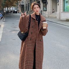 Women's Plaid Wool Blend Coat - Stylish Street Fashion Outerwear Long Plaid Jacket Outfit, Check Coat Outfit, Plaid Coat Outfit, Plaid Jacket Outfit, Maxi Dress With Jacket, Wool Coat Outfit, Plaid Outfit, Fall Coats, Winter Maxi