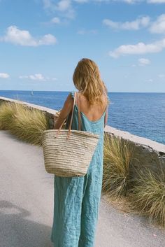 The Linen Jumpsuit // Lagoon Linen Style Fashion, Linen Fashion, Kinds Of Clothes, Easy Breezy, A Storm, Knitting Inspiration, Resort Wear