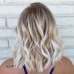 Balayage Hairstyles, Hot Hair Colors, Balayage Hair Blonde, Hair Balayage, Short Hair Balayage, Diet Vegetarian, Short Hair Color, Hair Color Balayage, Dark Blonde