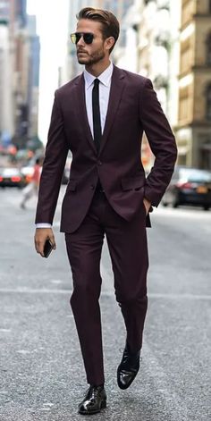 22 Things Guys Wear That Instantly Make Them Hotter - Society19 Mens Suits Style Modern, Terno Slim Fit, Men Fashion 2020, Modern Fit Suit, Stylish Mens Suits, Men Fashion Casual Shirts, Dress Suits For Men, Designer Suits For Men