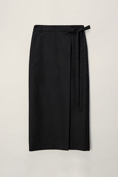 Dunst maxi tie skirt in black. 80% polyester,20% nylon. UDSK4C20 7BK PIPE AND ROW Tie Skirt, Long Skirts For Women, Caicos Islands, British Indian, Turks And Caicos Islands, Trinidad And Tobago, Long Skirt, Brunei, American Vintage