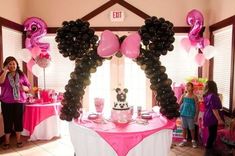 Minnie’s 2-year Birthday Party Zebra Print Birthday Party Ideas, Ballon Arrangements, Food Disney, Minnie Mouse Party Decorations, Minnie Mouse Theme, Minnie Party, Mickey Party, Minnie Mouse Birthday Party, Mouse Party