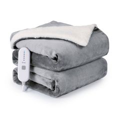 Efficient Warmth: Wrap yourself in fast and even warmth with our efficient heating system. Easily adjust the temperature to your preference with the heated blanket's 4 heating levels (82℉-104℉) using the controller. The evenly distributed heating wires heat up quickly, enveloping your whole body in warmth for a cozy and relaxing experience. Luxurious and Elegant: Feel the ultimate warmth and comfort with our luxurious heated blanket. The heating blanket is made of 240GSM fuzzy flannel on one sid Bedding Closet, My Current Wishlist, Electric Throw Blanket, Lodge Cast Iron Skillet, Heating Blanket, Heated Throw, Storing Blankets, Lodge Cast Iron, College Dorm Essentials