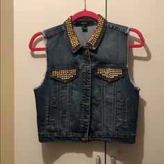 Denim Vest Size S Brand New Trendy Light Wash Denim Top, Edgy Summer Denim Outerwear, Trendy Dark Wash Denim Vest For Winter, Trendy Fall Denim Vest For Streetwear, Trendy Fall Streetwear Denim Vest, Trendy Denim Blue Vest For Streetwear, Trendy Denim Top For Fall Streetwear, Trendy Spring Denim Vest, Edgy Denim Vest For Spring